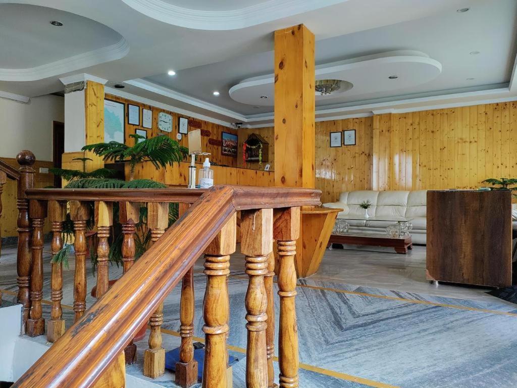 Hotel Mountain Face Manali  Luaran gambar