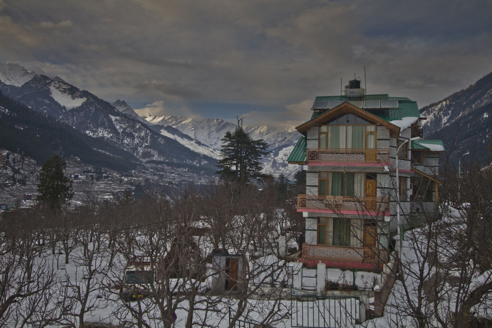 Hotel Mountain Face Manali  Luaran gambar